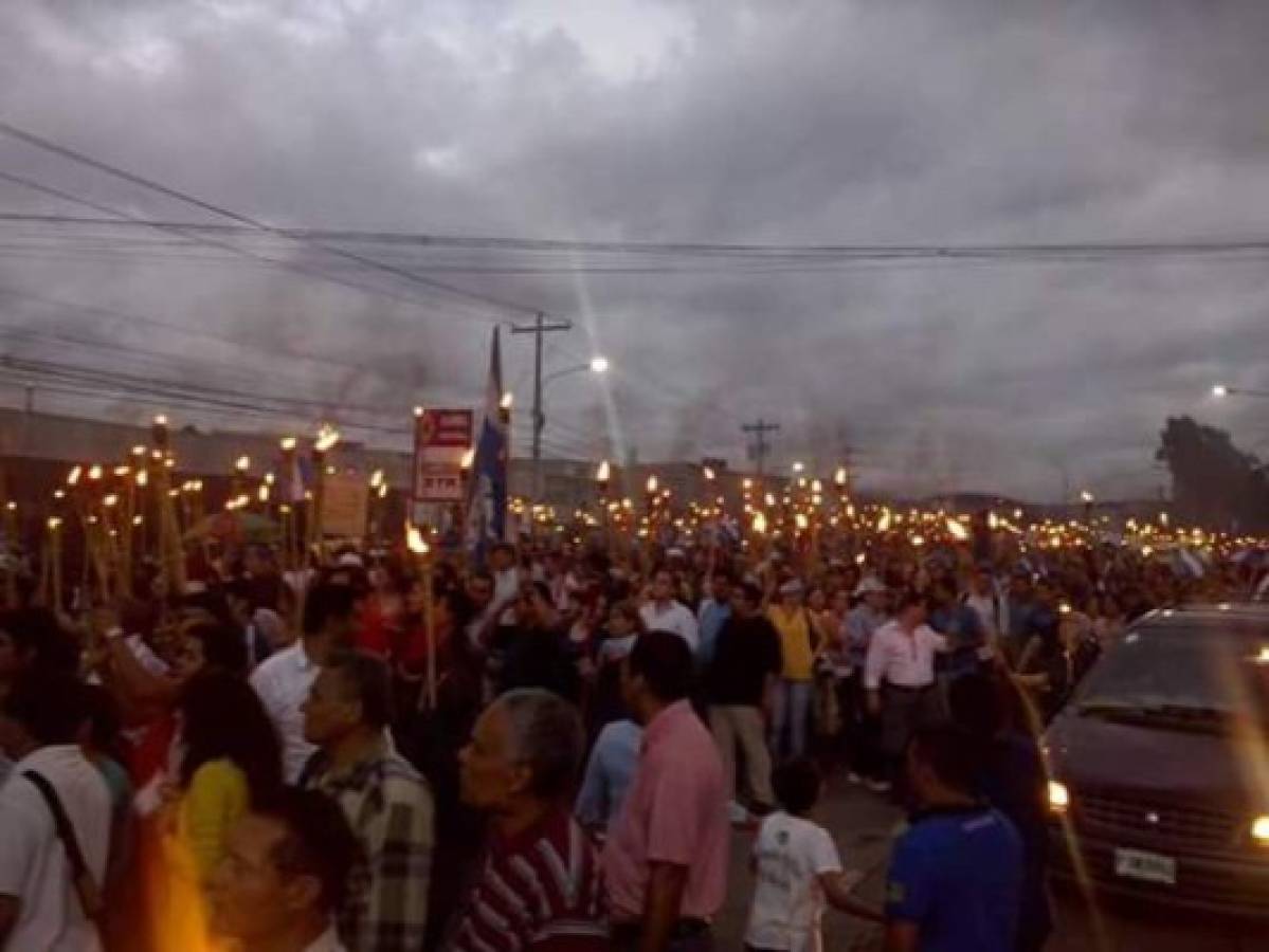 'Marcha de las Antorchas' vuelve a las calles