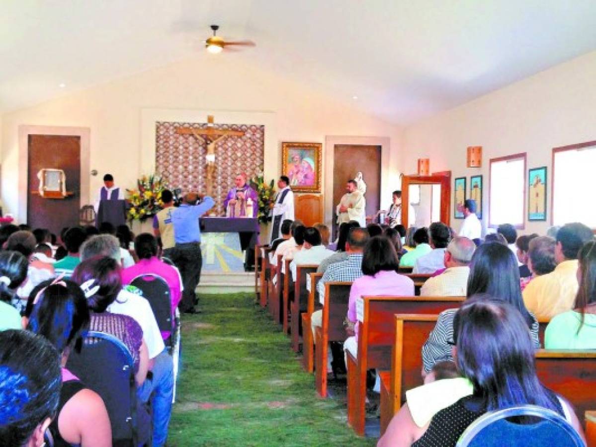 Honduras: Fundación inaugura capilla