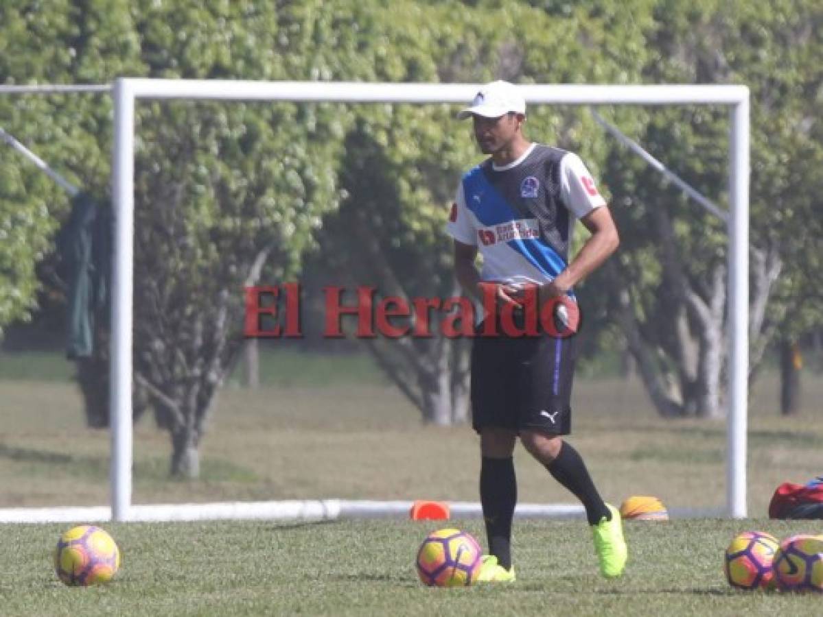 Noel Valladares sorprende al regresar al Olimpia, pero... ahora desde el otro lado