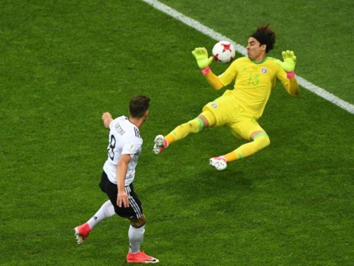 Alemania aplastó 4-1 a México y enfrentará a Chile el domingo en la final de la Copa Confederaciones