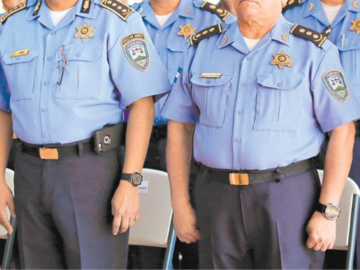 Honduras: Cancelados 490 miembros de la Policía Nacional