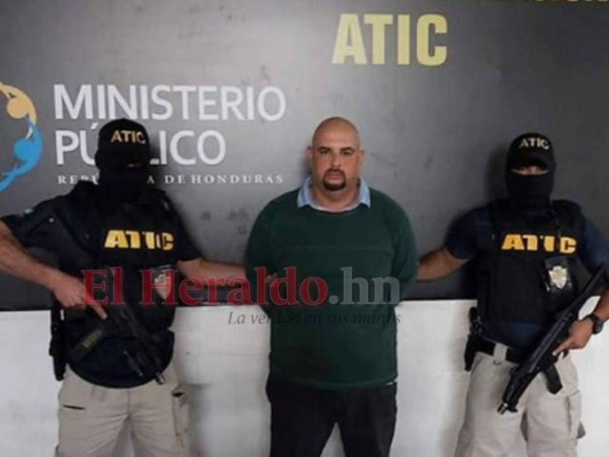 Arrestan a empresario por el crimen de su esposa