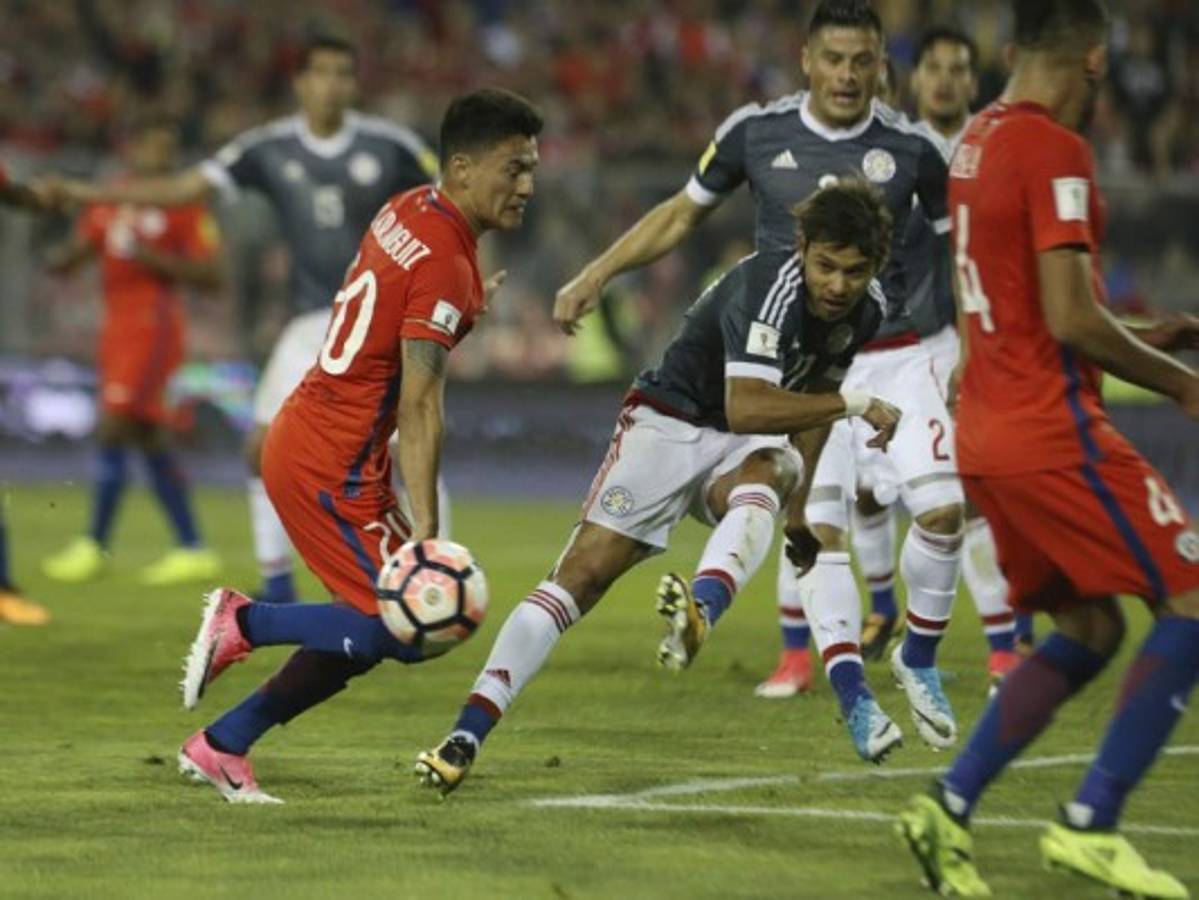 Paraguay goleó 3-0 a Chile