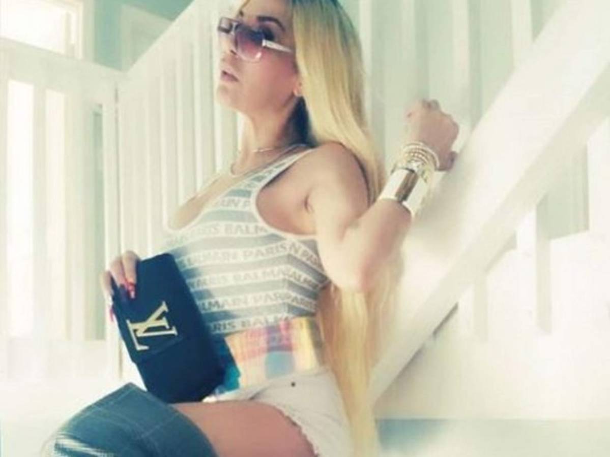 Ivy Queen recibe apoyo de famosos tras críticas de Anuel AA