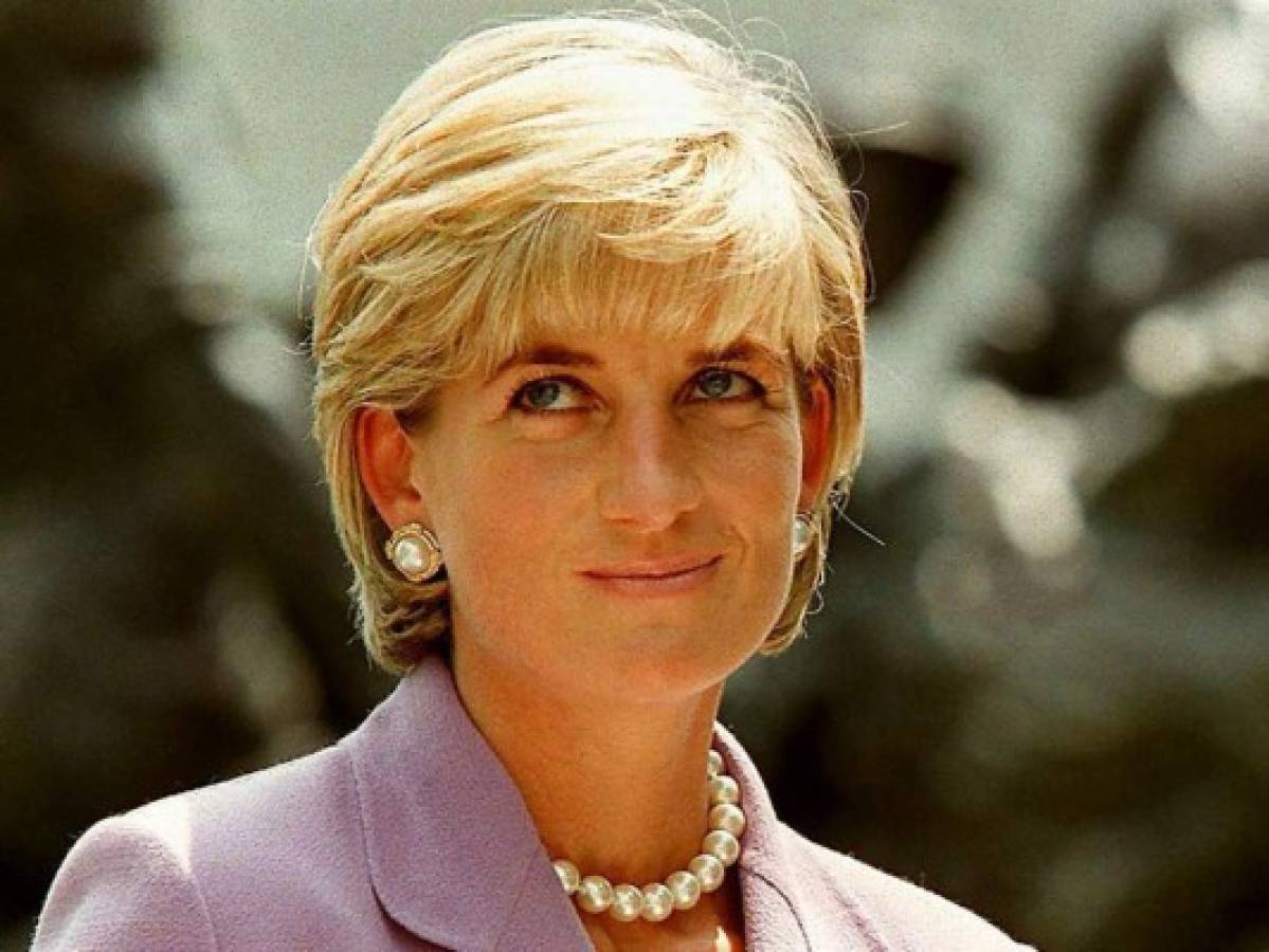 Foto de la princesa Diana usando chaqueta de los Eagles causa nostalgia en las redes