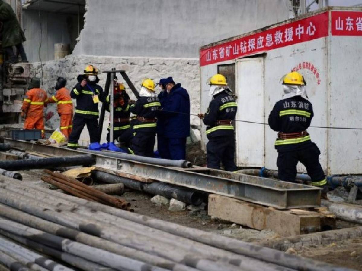 Hallan muertos a 9 trabajadores en mina accidentada en China 