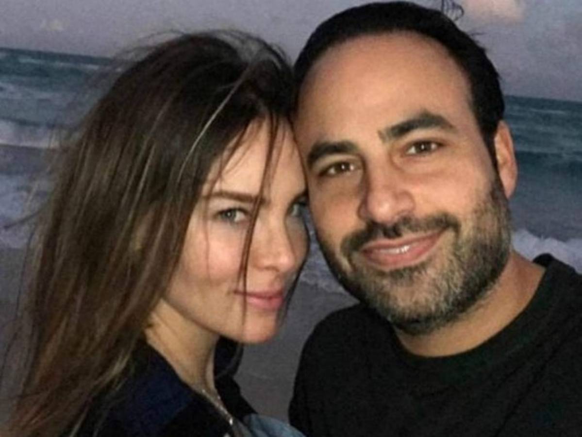 Ex de Belinda revela que lo presionó para tatuarse como Nodal  