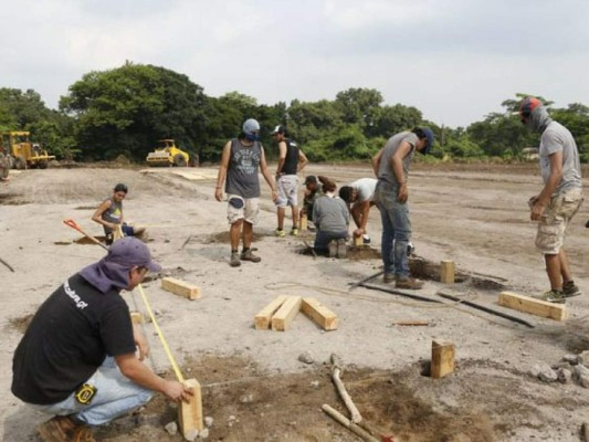 Guatemala: Inició la construcción de mil viviendas para familias afectadas por erupción de volcán