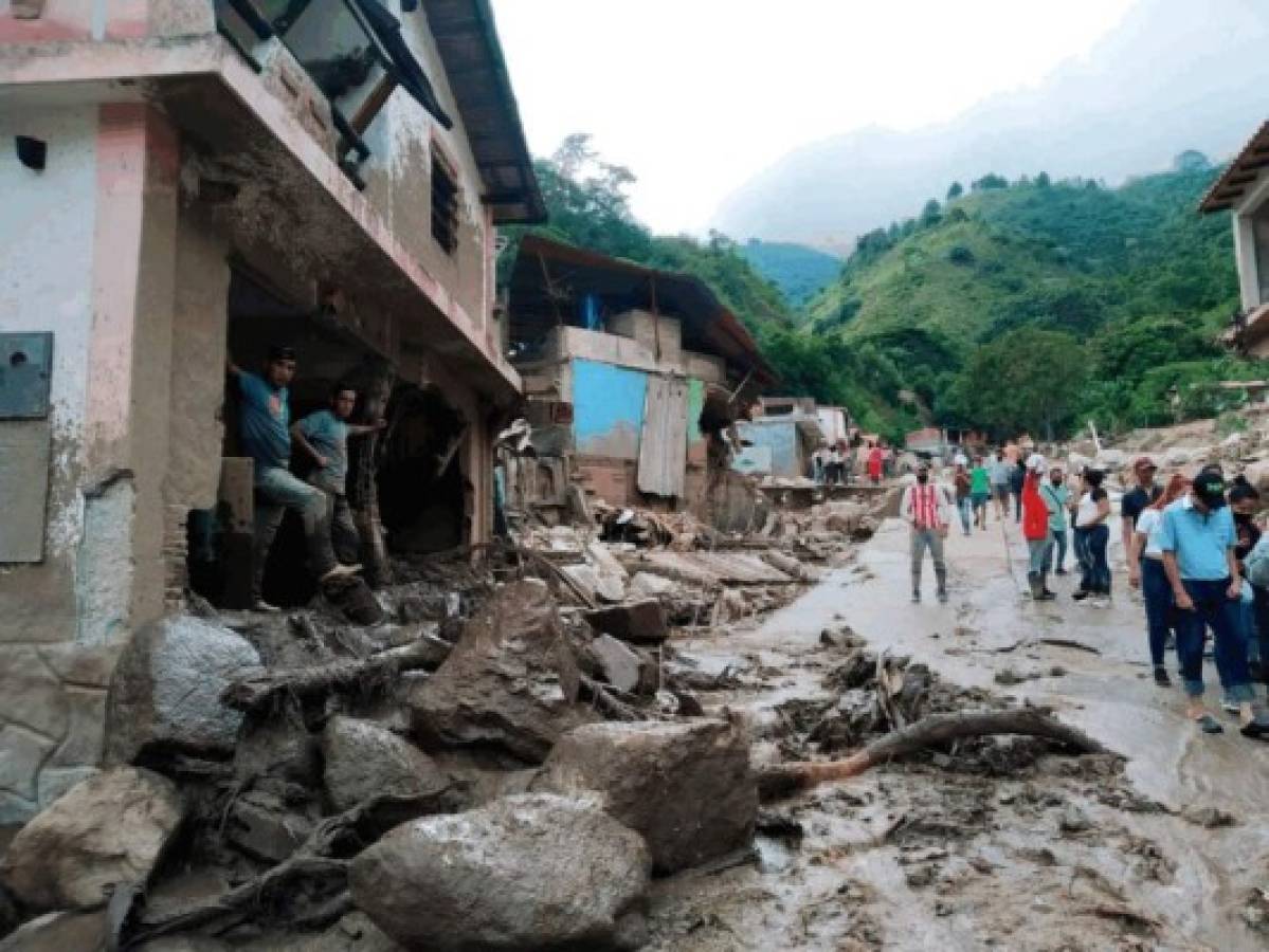 Lluvias azotan a Venezuela; al menos 20 fallecidos