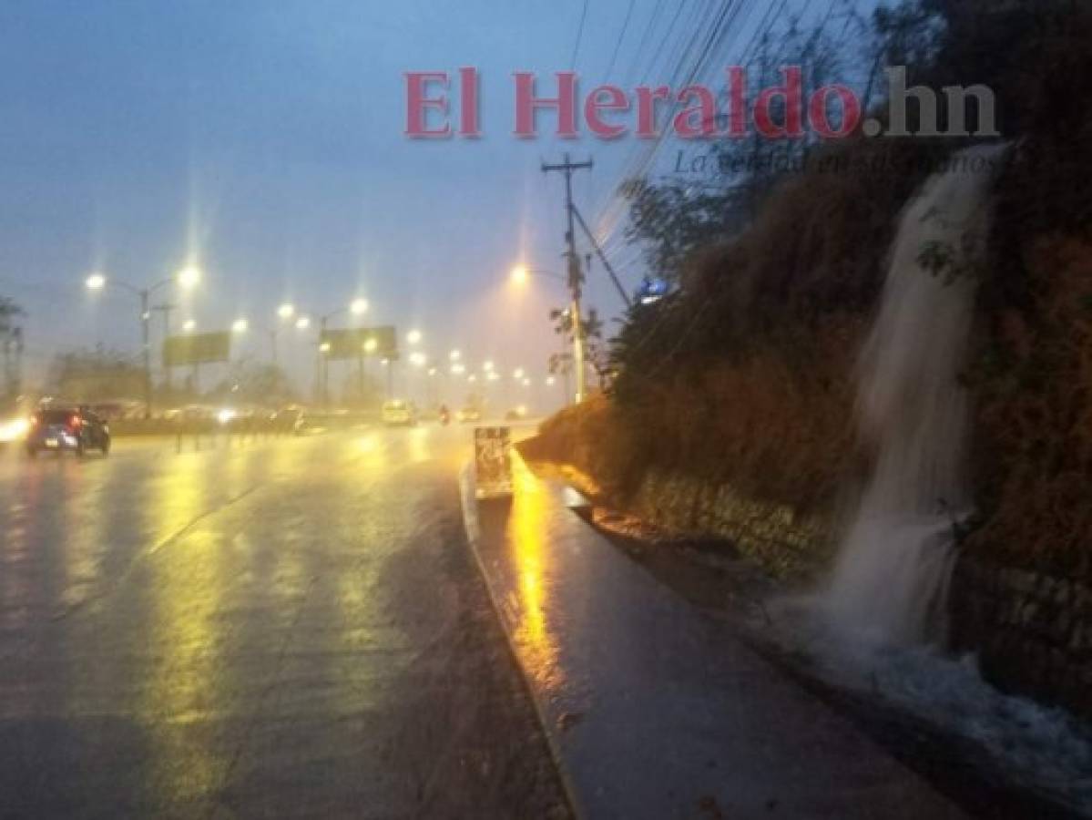 Torrencial lluvia cayó sobre la capital de Honduras  