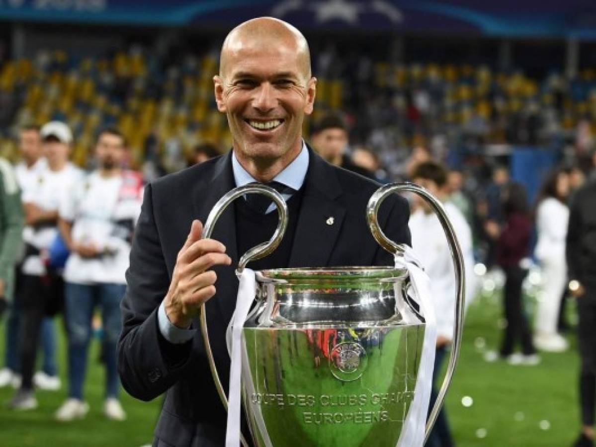 'Cristiano se tiene que quedar sí o sí', sentencia Zidane