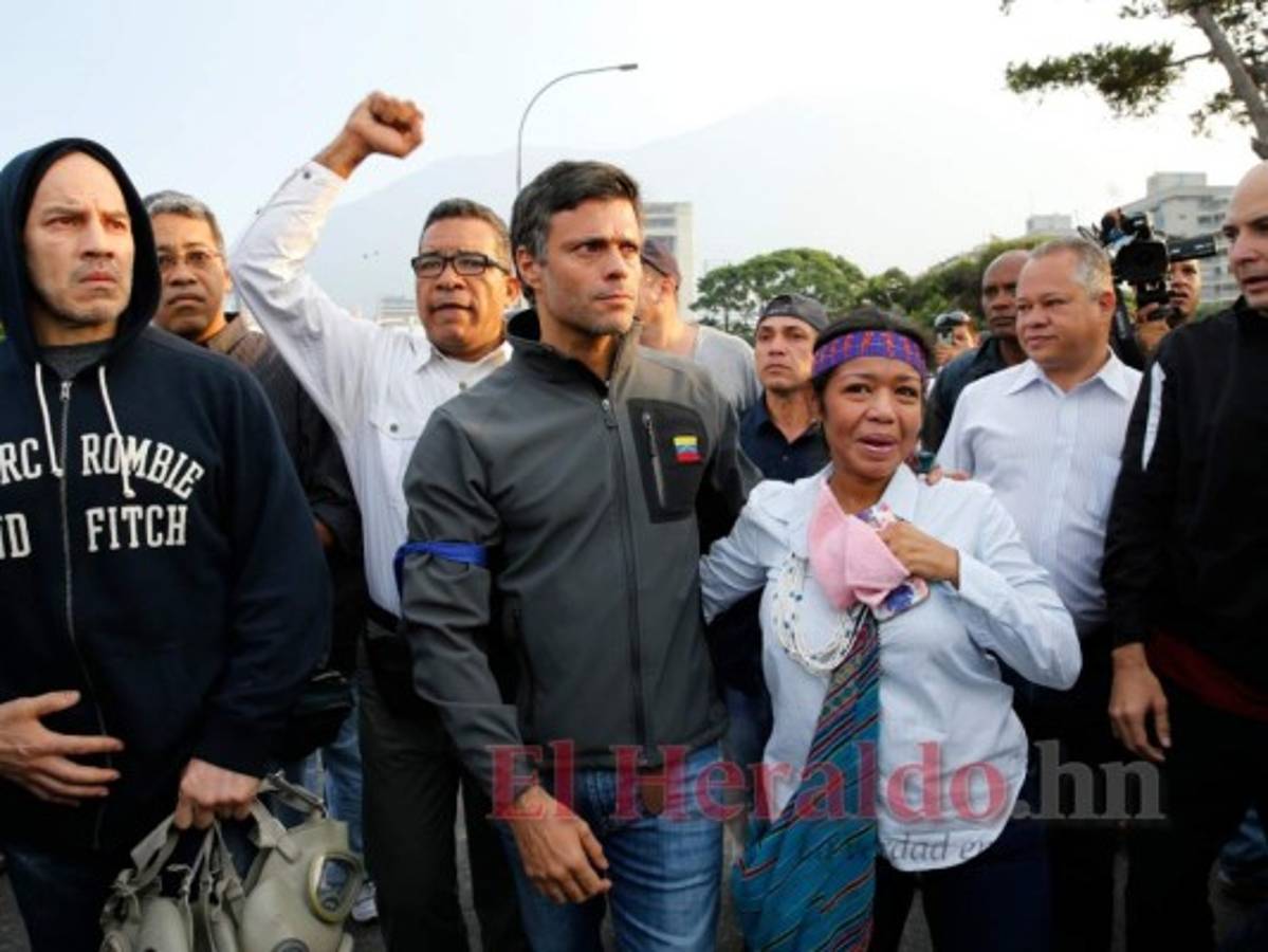 Opositor venezolano Leopoldo López y su familia están refugiados en embajada chilena  