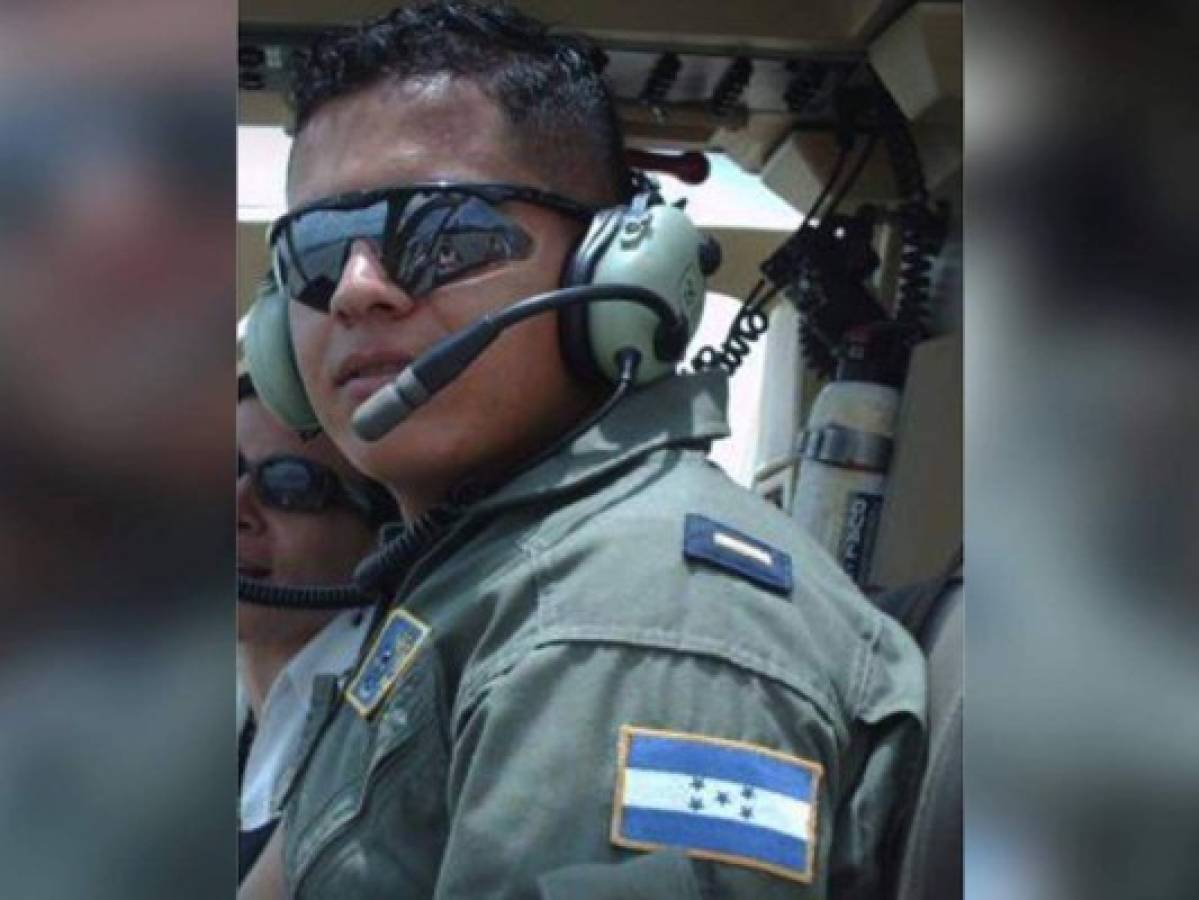 Olvin Emmanuel Flores Meraz ingresó a la Fuerza Aérea Hondureña a los 20 años de edad.