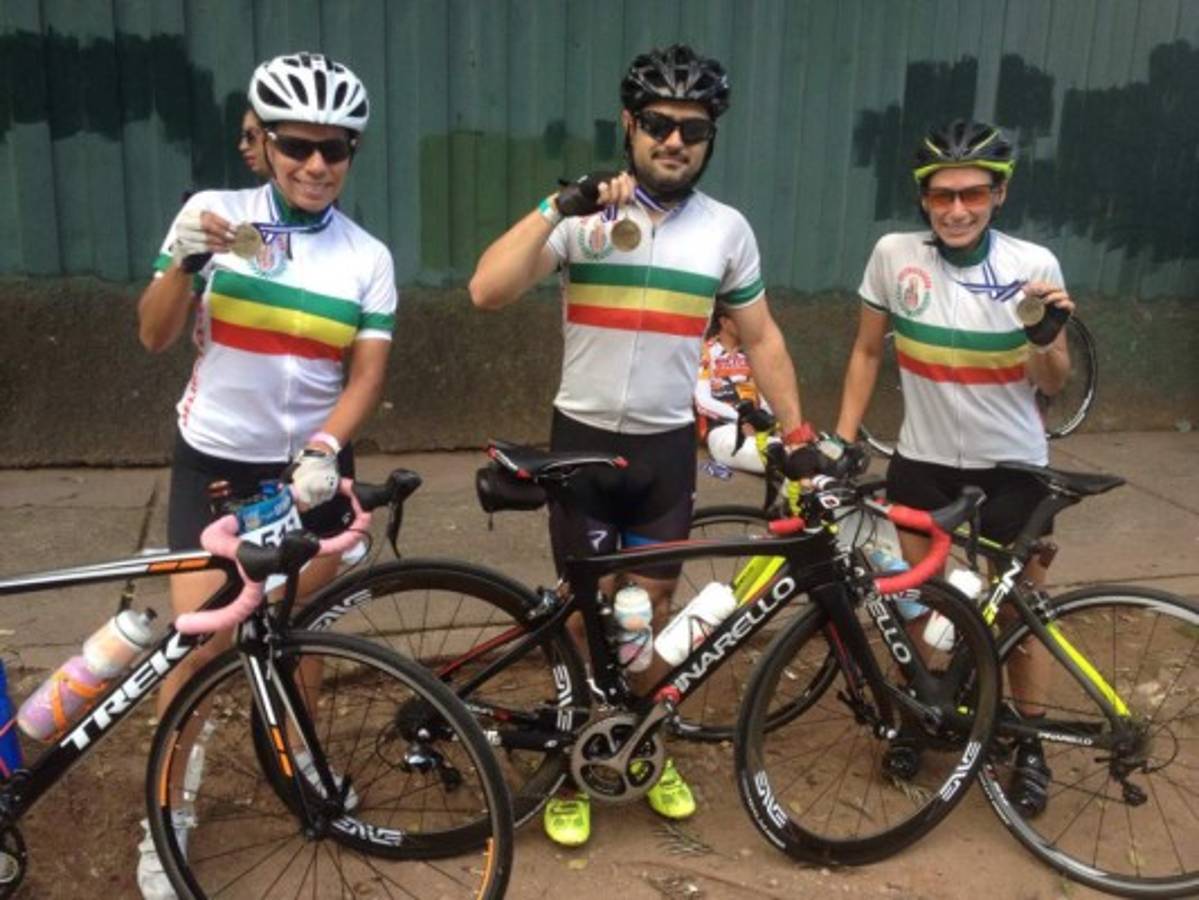 Desde los 'Correcaminos' hasta los 'Donde Mando', los equipos de la Cuarta Vuelta Ciclística