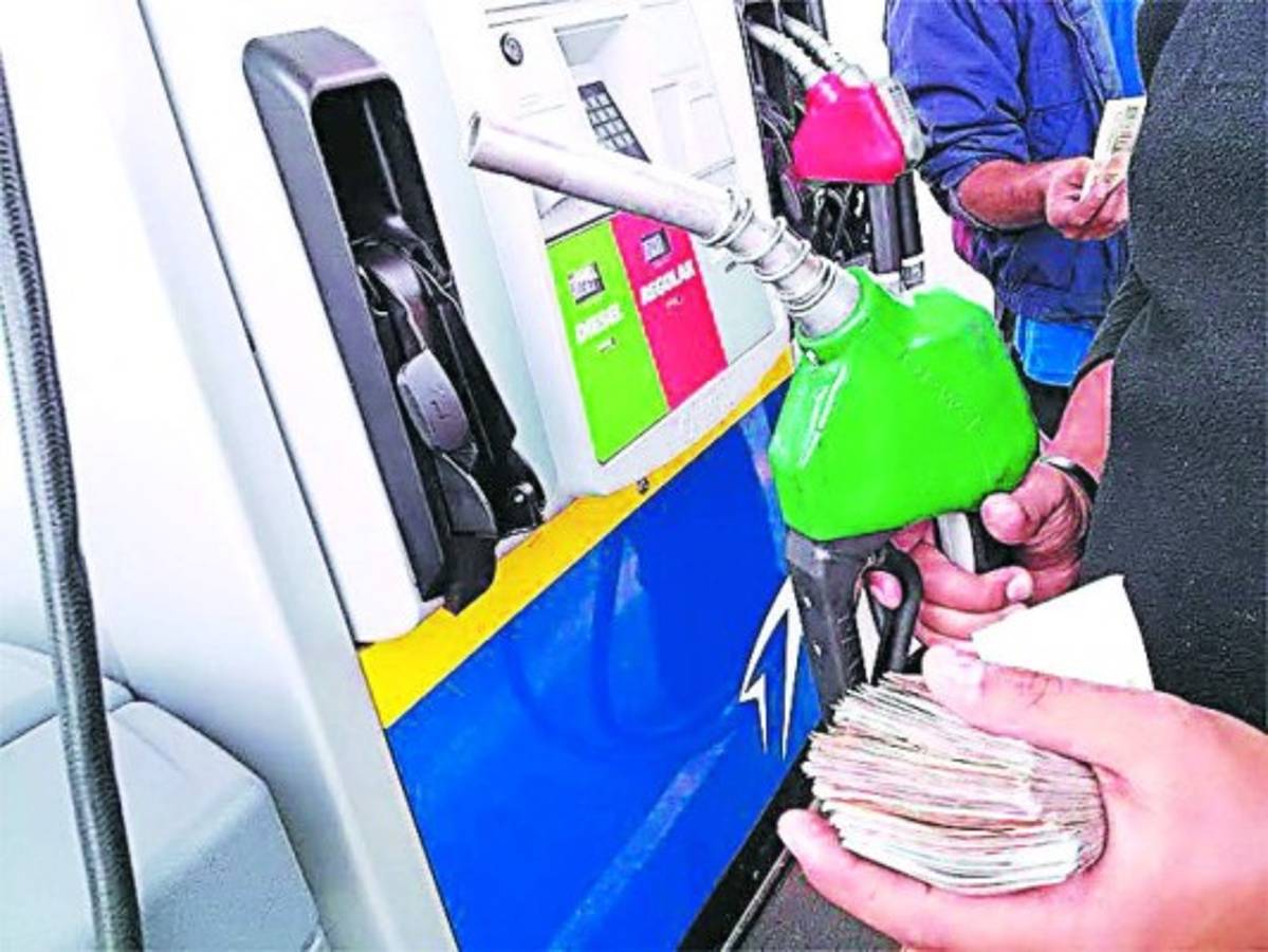 Francisco Morazán y Cortés consumen el 65% de los combustibles