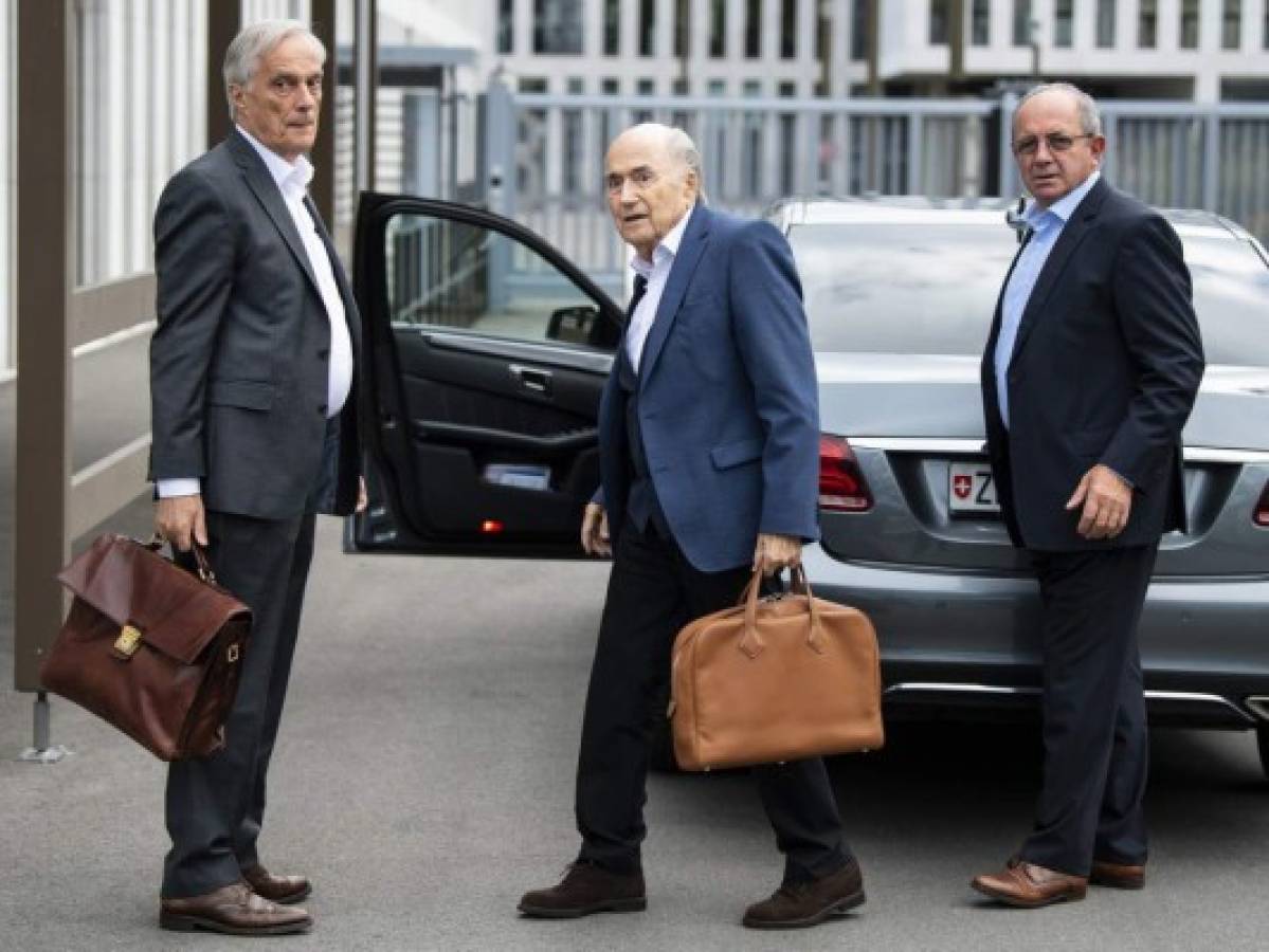 Joseph Blatter es indagado en Suiza por escándalo de malversación en la FIFA