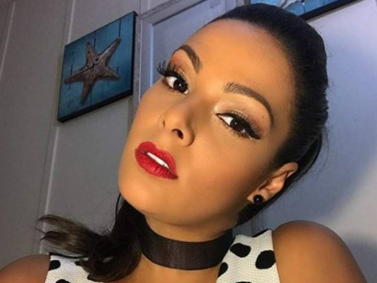 Nathalia Casco se muestra al natural y presume cómo se ve 'charraluda'