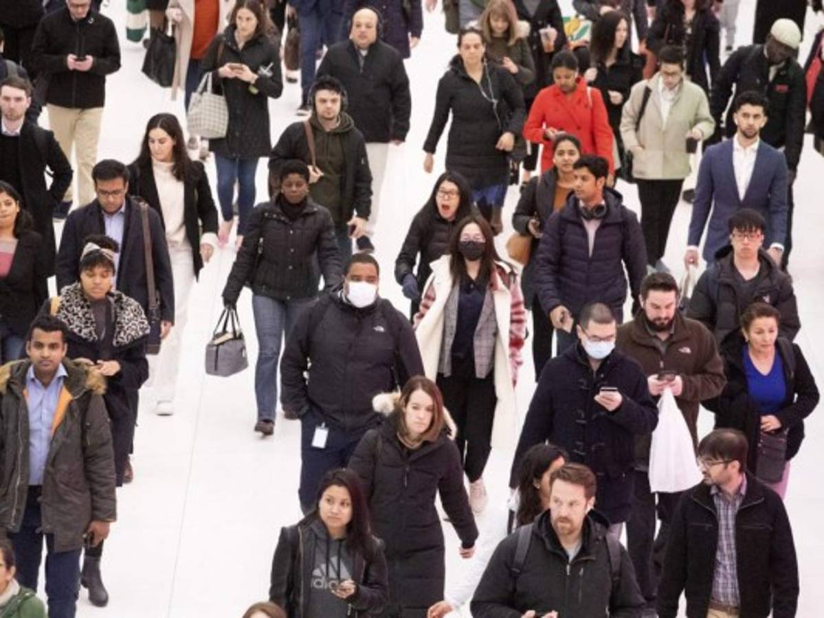 EEUU: Aprueban 8,300 millones de dólares para el coronavirus