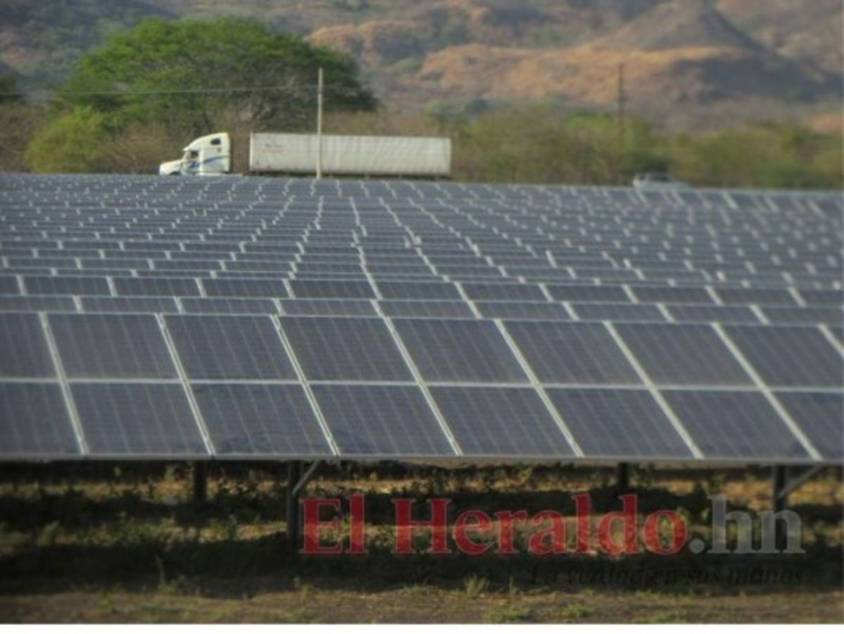 La ENEE adeuda 6,640 millones de lempiras a los generadores