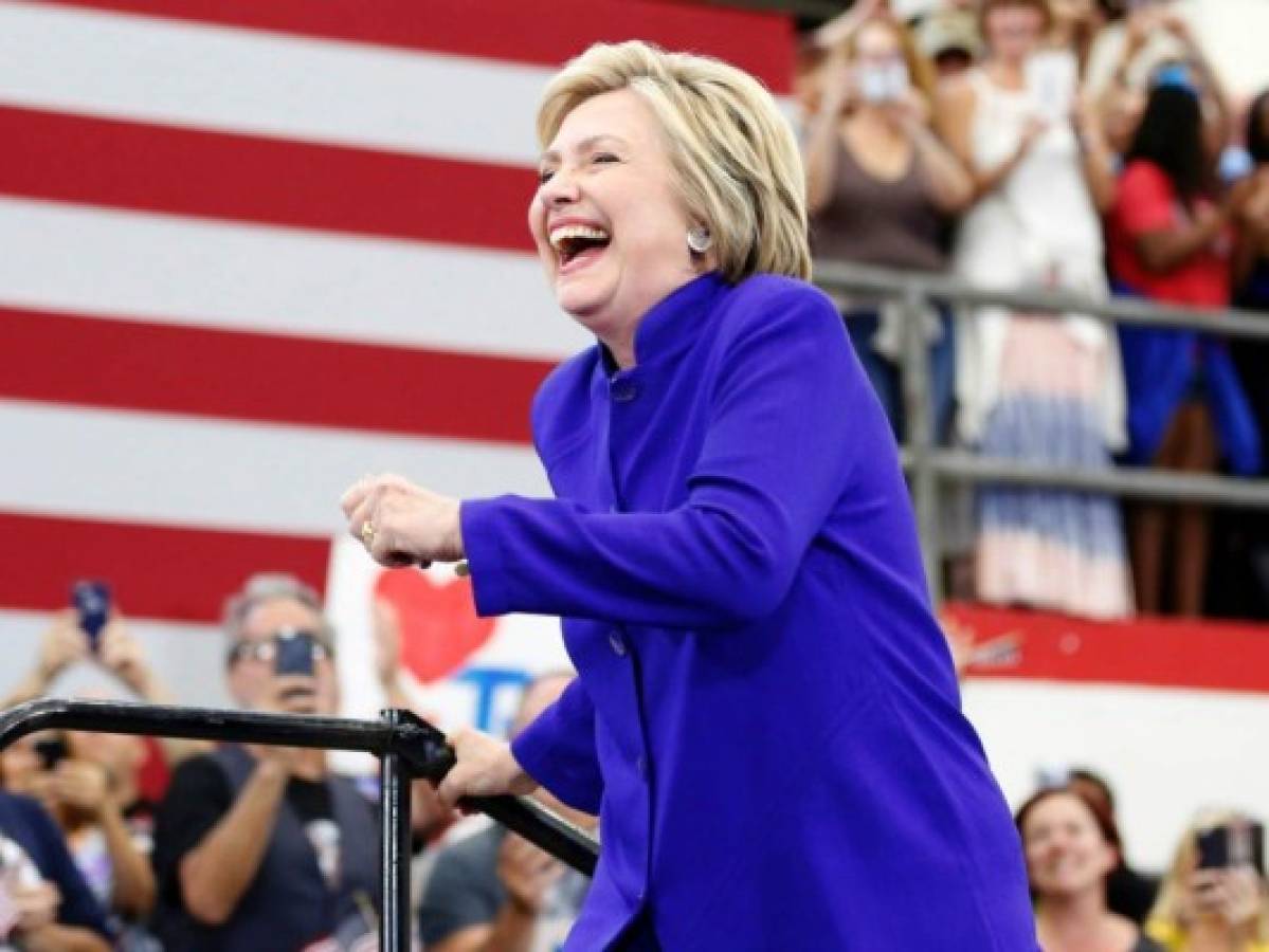 Clinton tras triunfo electoral para proclamar su candidatura presidencial en EEUU