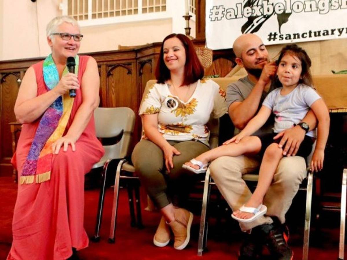 Buscan liberar a hondureño refugiado en iglesia de Missouri 