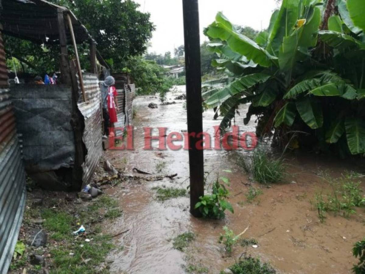 Evacúan a los residentes de la colonia Betania de la capital de Honduras