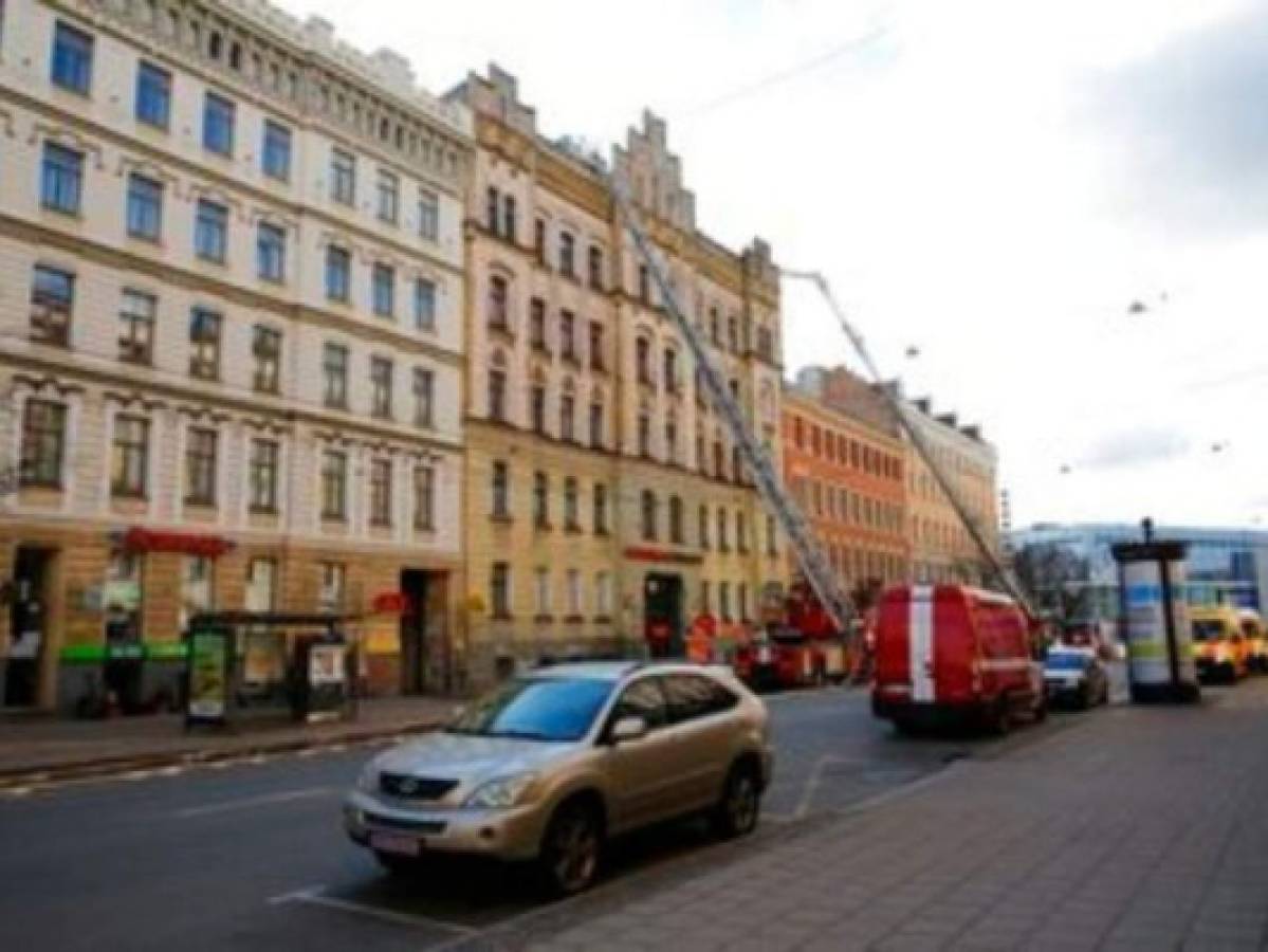 Ocho muertos en un incendio en la capital de Letonia