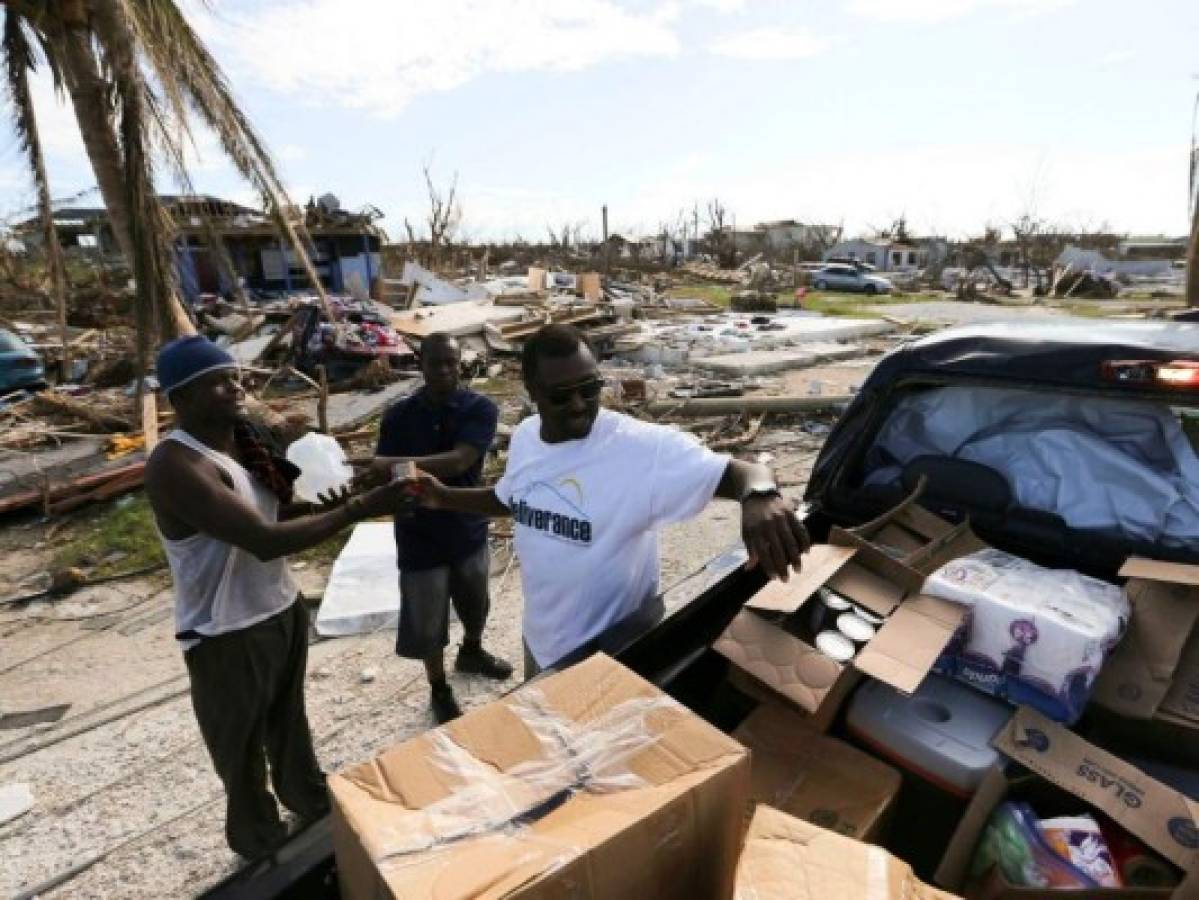 Bahamas pide a turistas que no dejen de llegar tras huracán Dorian