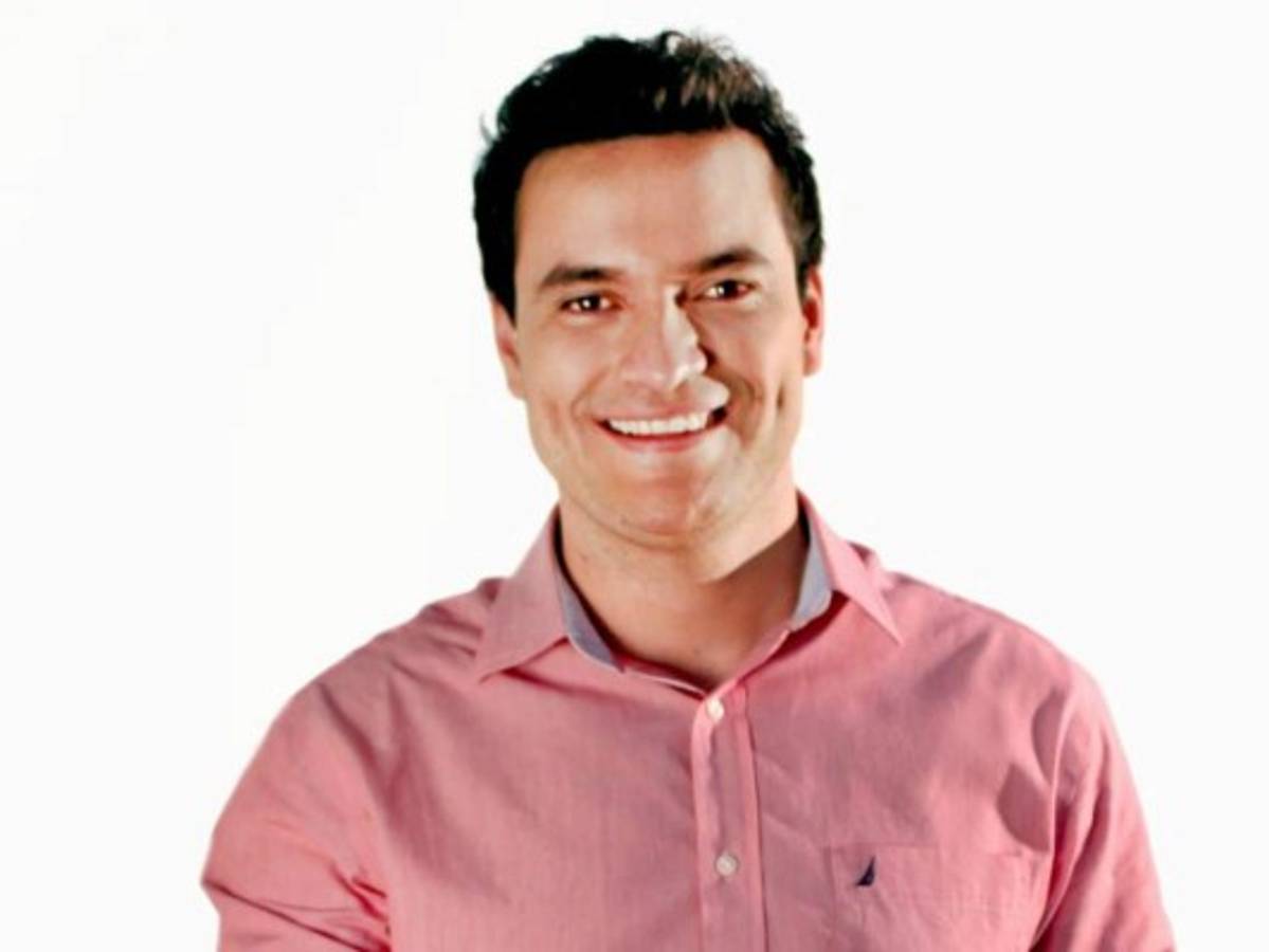 Kenneth Melhado anuncia su precandidatura a diputado por el Partido Liberal