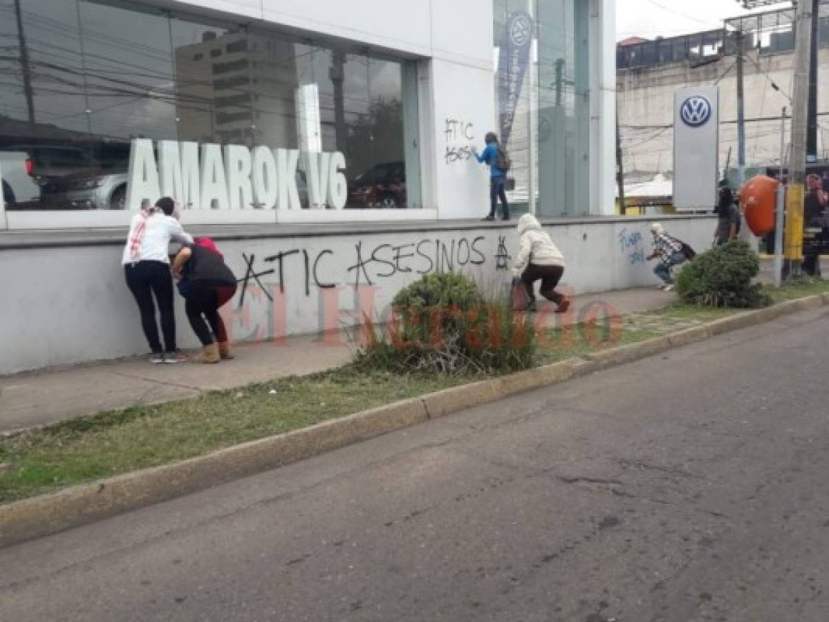 Accidentada marcha de la resistencia en Día de la Independencia en Honduras