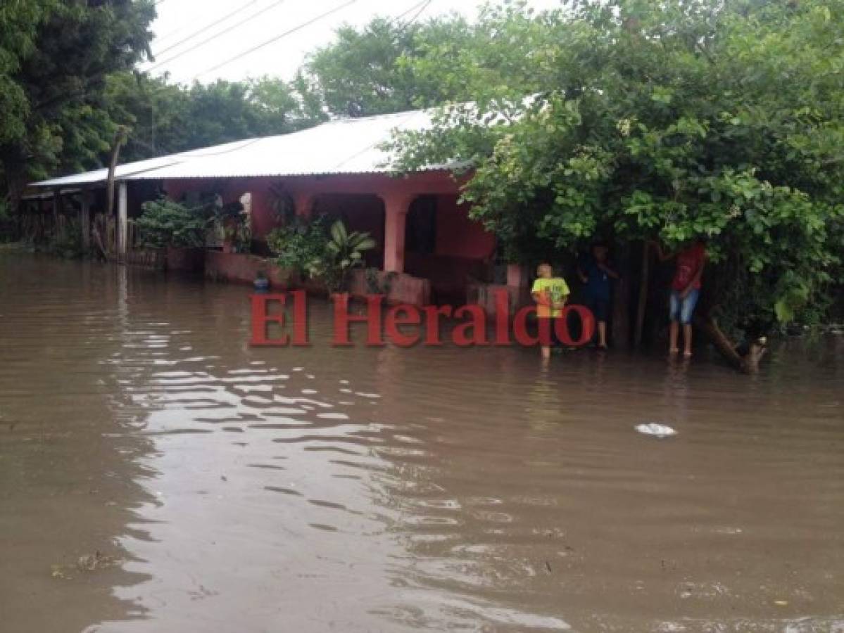 Choluteca: Al menos 40 viviendas inundadas en barrio Sinaí de Monjarás