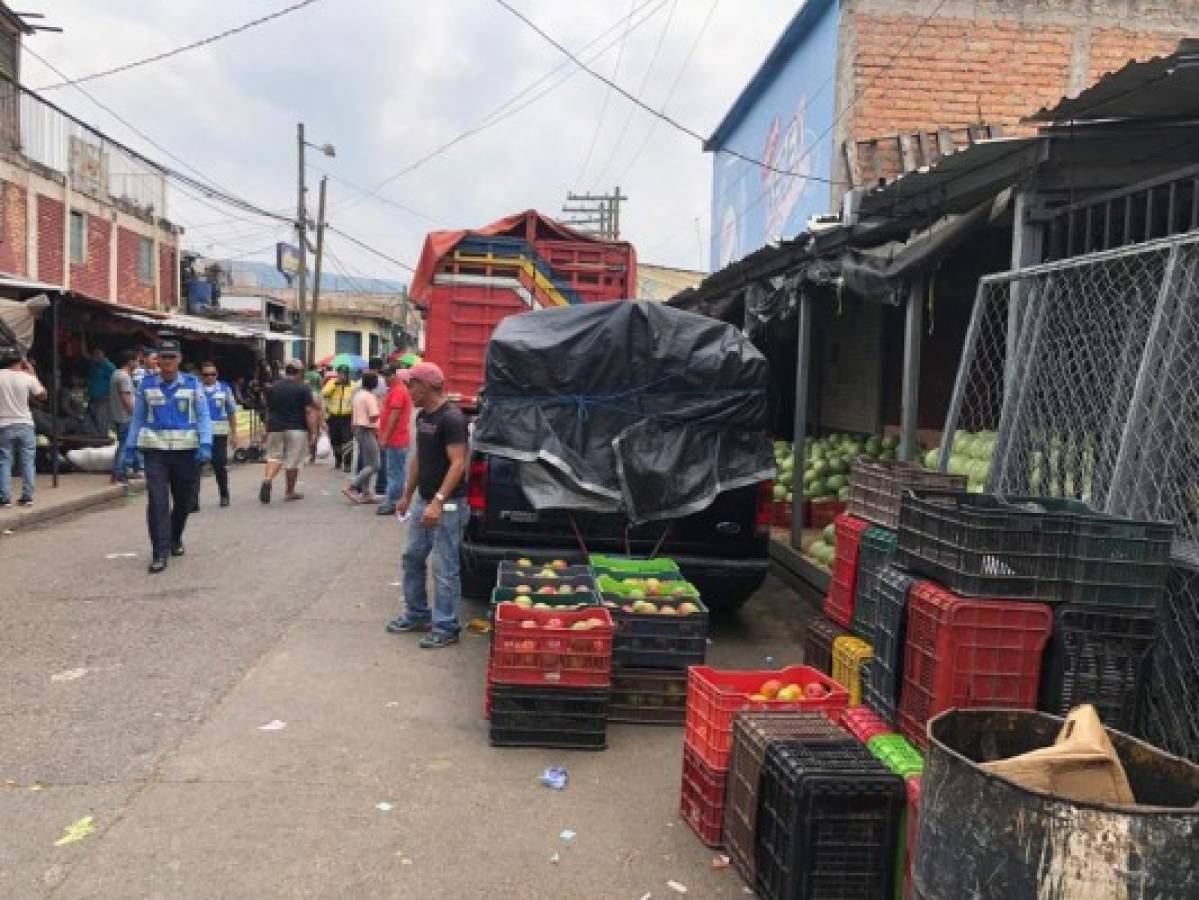 Ejecutan operativos para evitar comercio en las vías públicas de la capital de Honduras