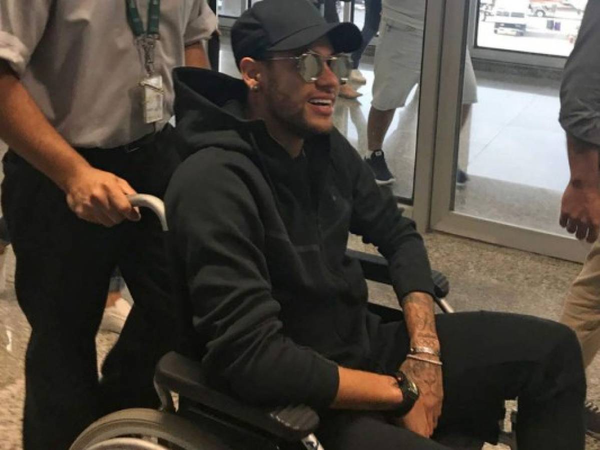 Neymar inicia recuperación y en seis semanas se sabrá cuándo volverá a jugar