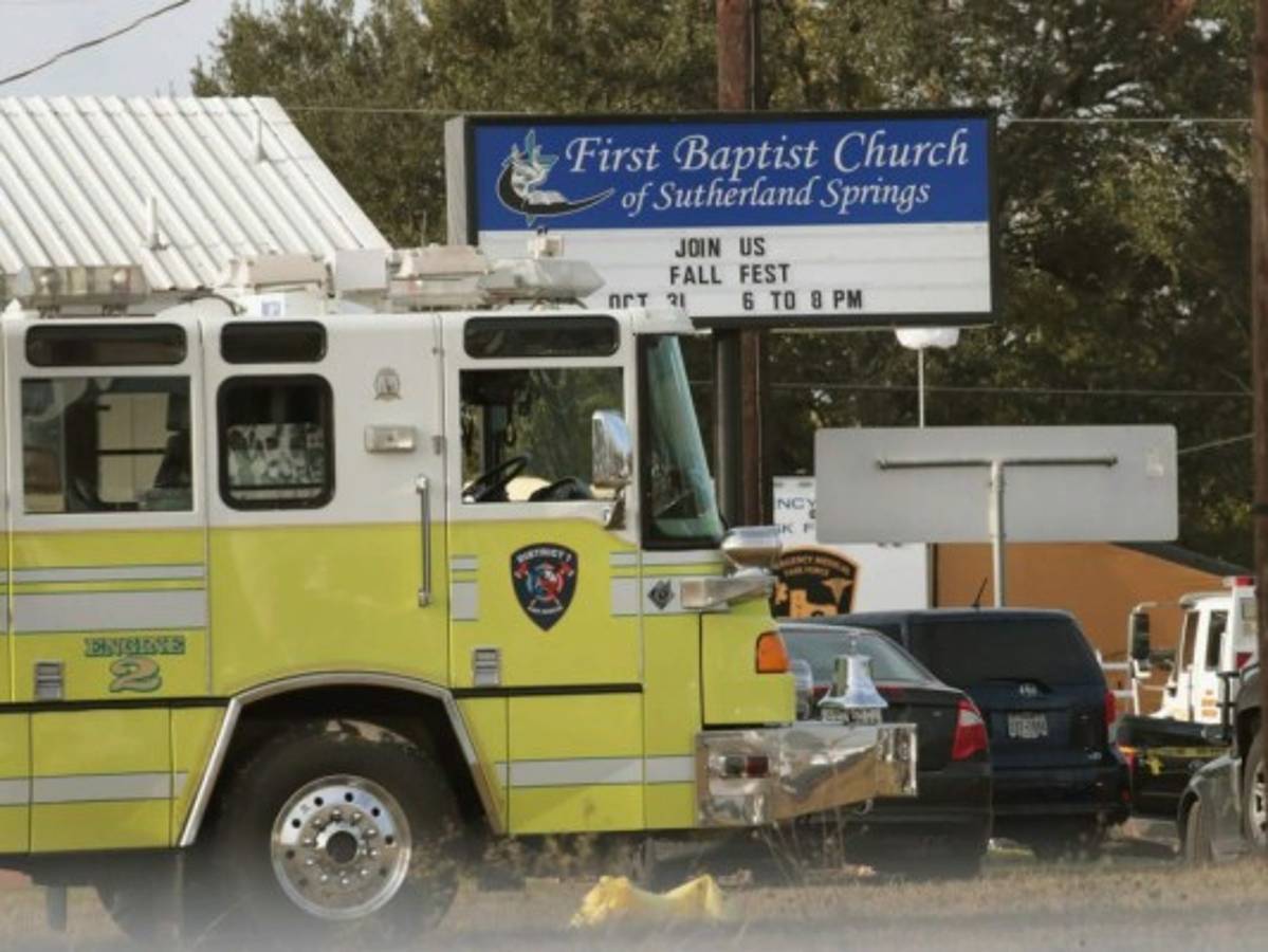 Autor de la masacre en Texas habría sido provocado por problemas familiares