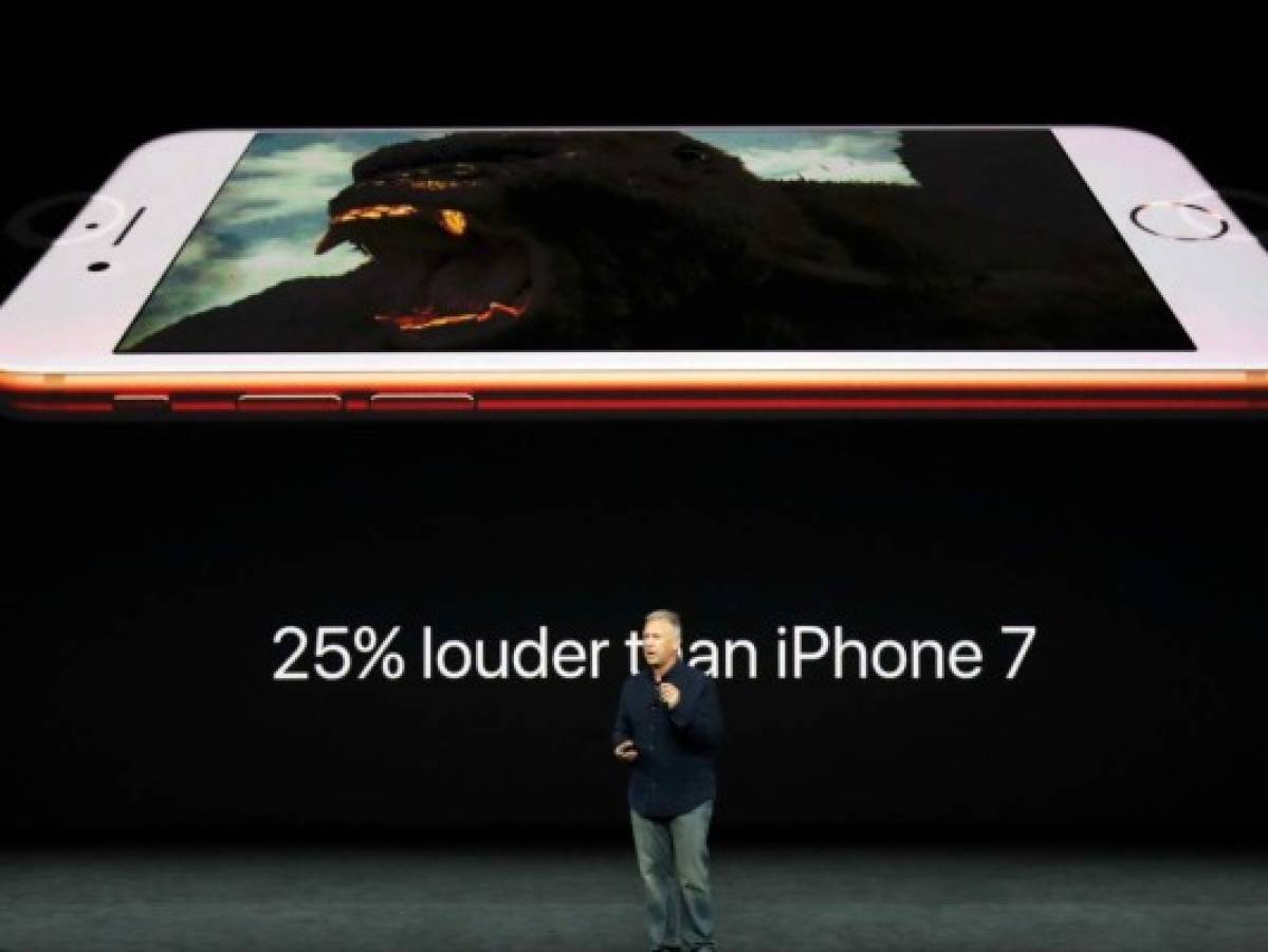 Apple presenta su iPhone de lujo para celebrar el décimo aniversario