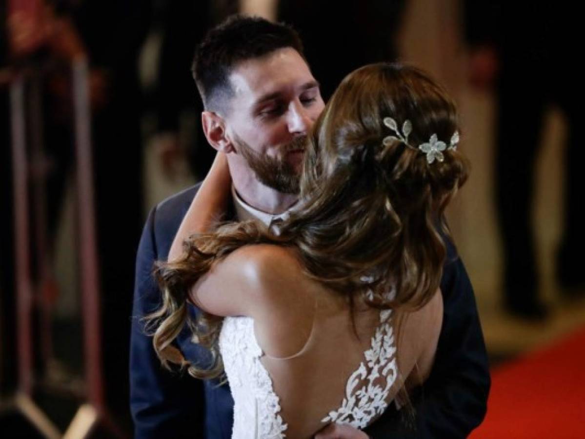 Antonella Rocuzzo publica romántica foto con Leo Messi en su luna de miel