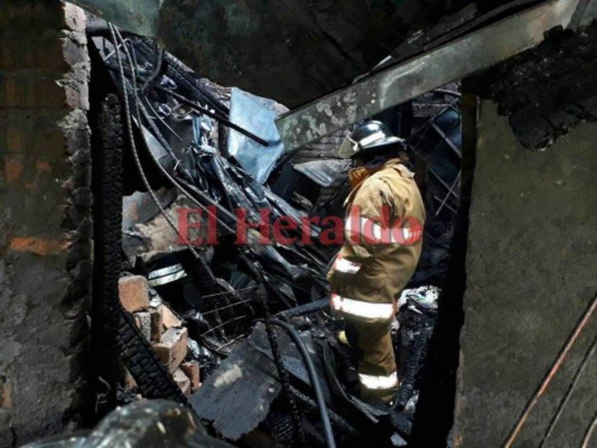 Cinco familias quedaron en la calle tras incendio en la capital y claman ayuda al gobierno