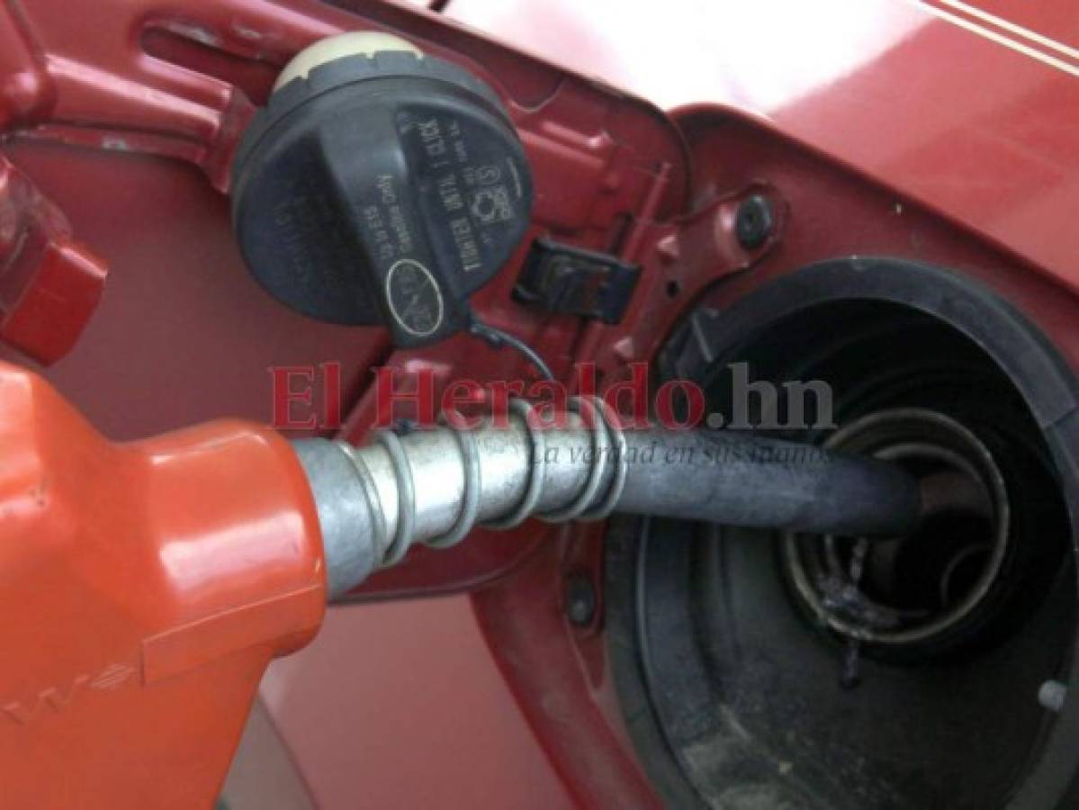 Gasolinas suben este 11 de enero entre 57 y 61 centavos en Honduras