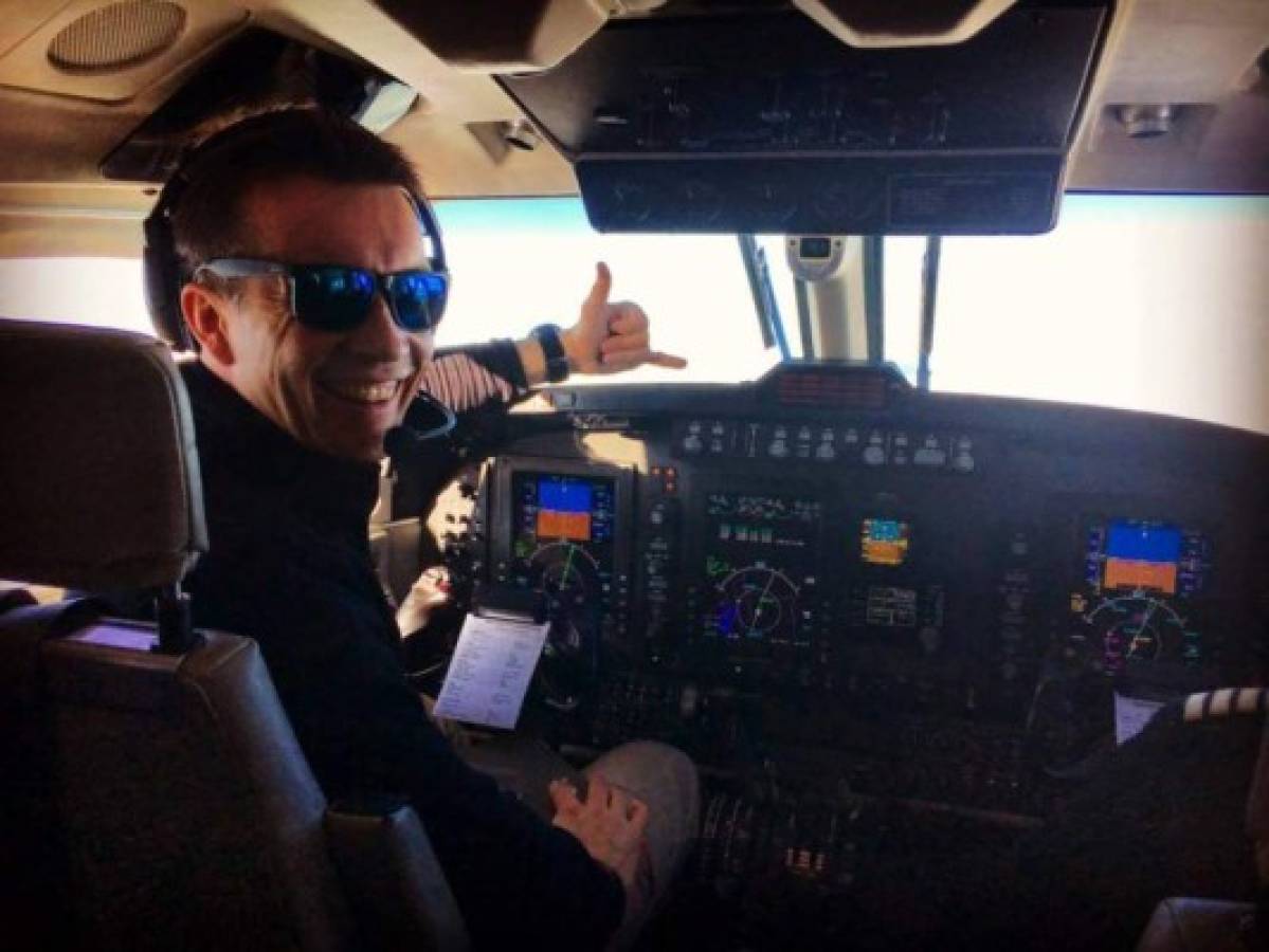 Piloto de un Boeing 737 graba el momento en que realiza u complicado aterrizaje