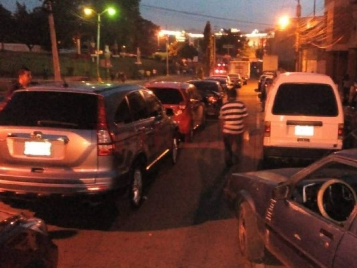 Habilitan paso vehicular en las zonas tomadas, pero el paro continúa en Honduras