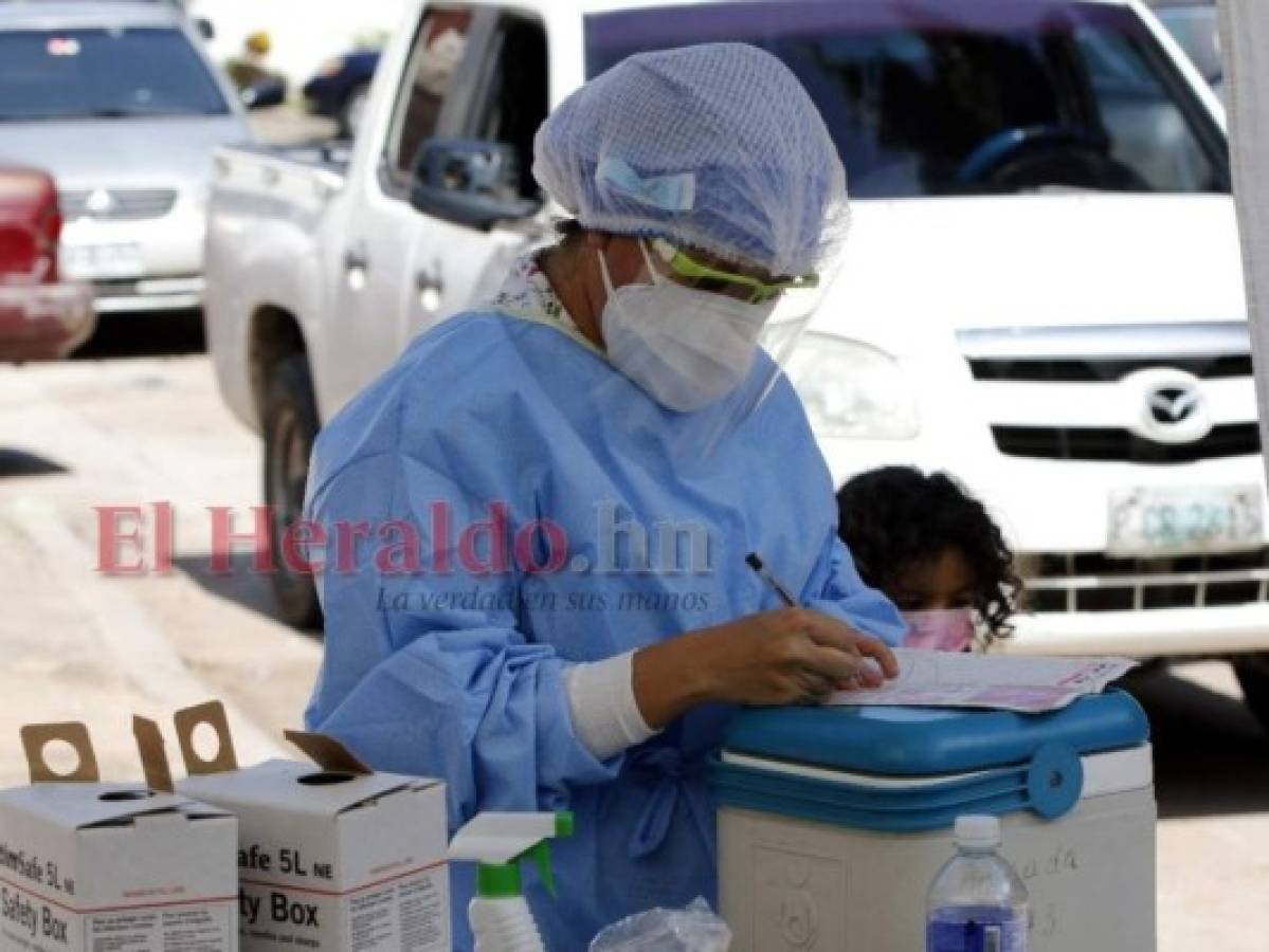 Aplican 10 pruebas semanales para detectar influenza en la capital