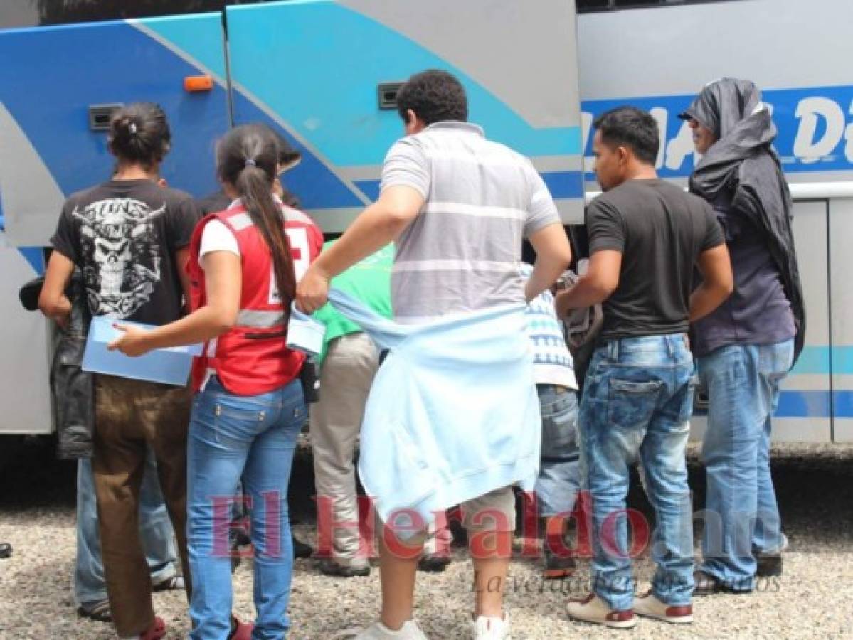 A Guatemala enviarán hondureños a esperar asilo de Estados Unidos