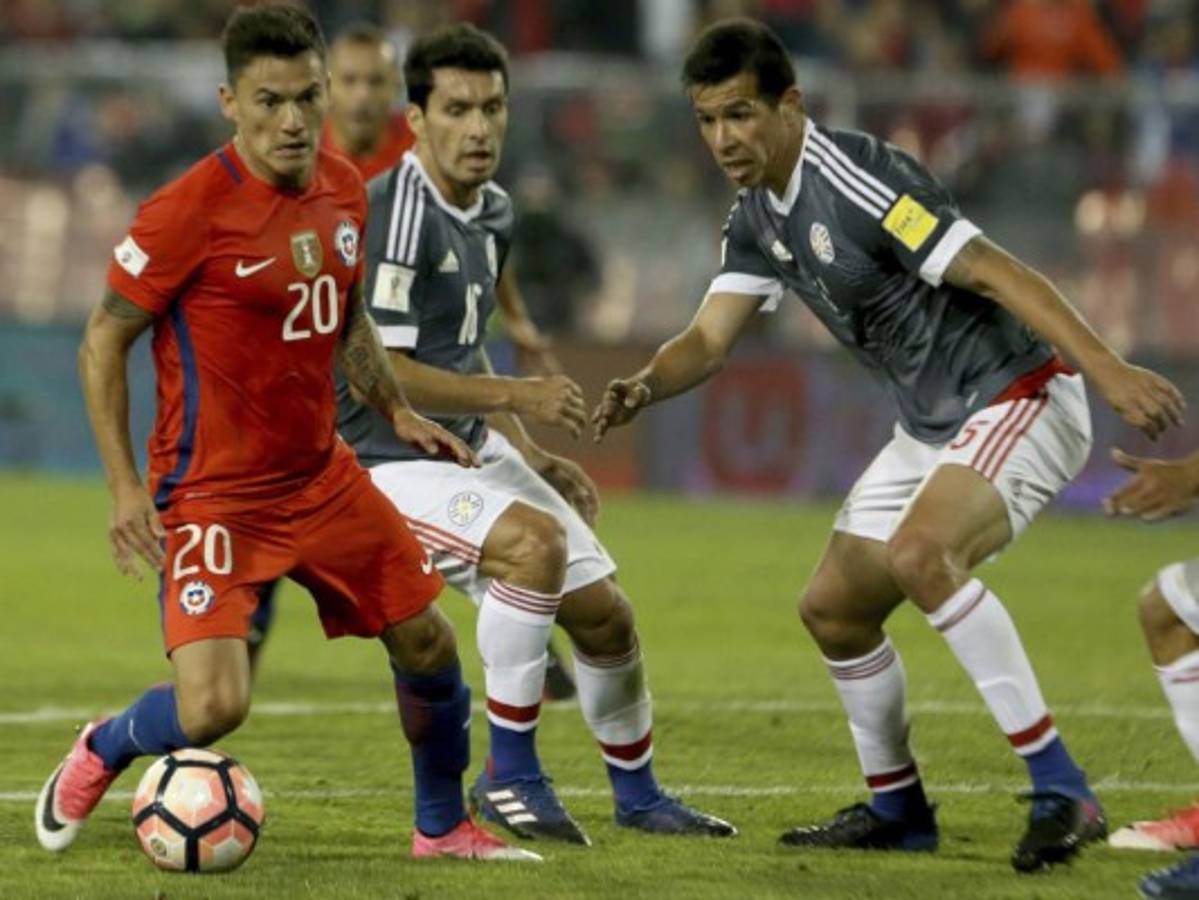 Paraguay goleó 3-0 a Chile