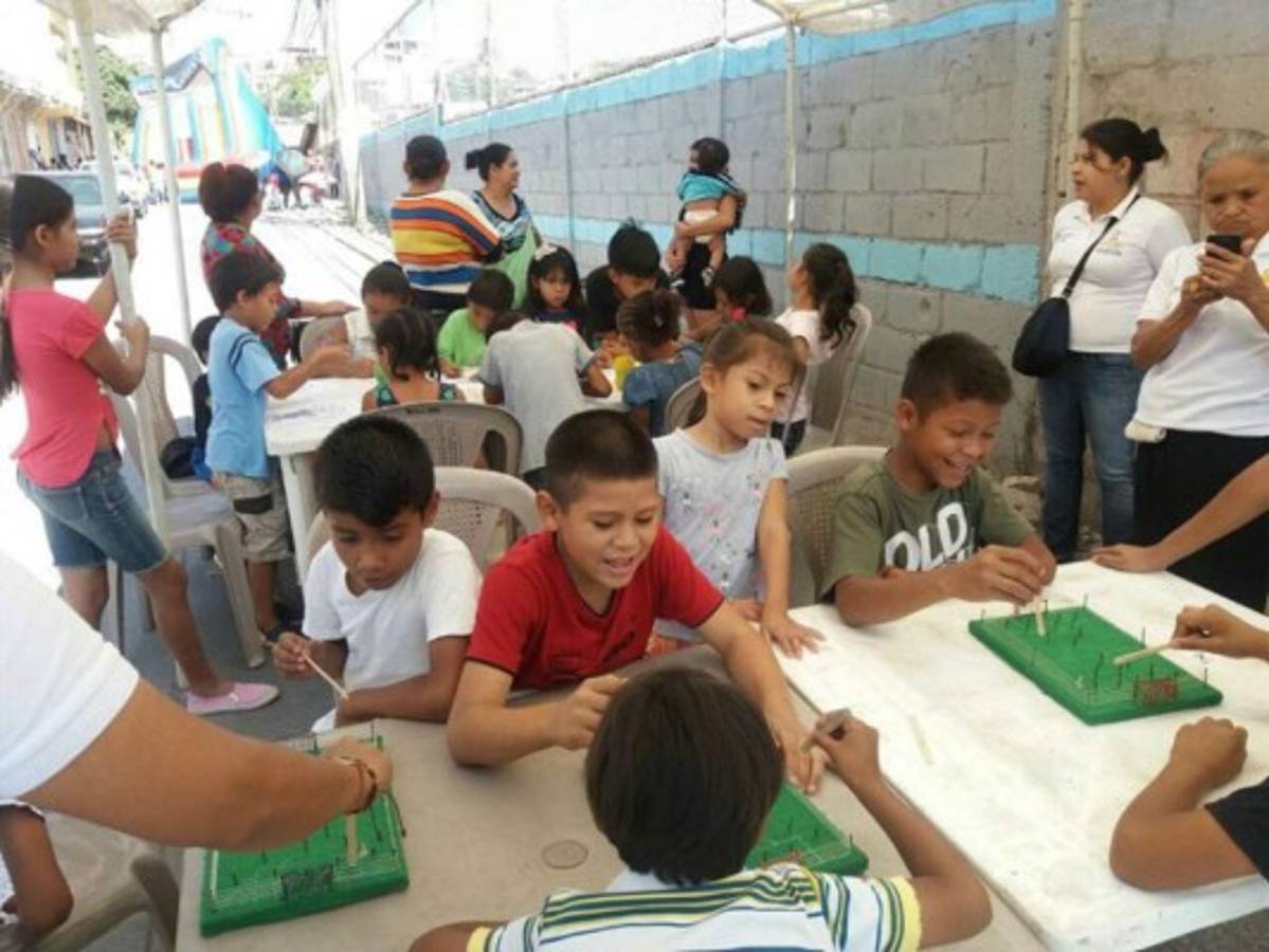 Piscinas, toboganes y el arte del graffiti presentes en colonias capitalinas