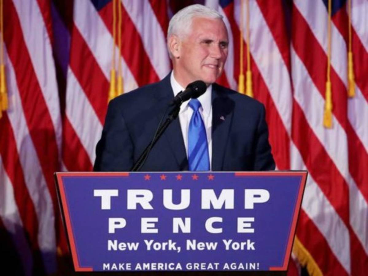 Mike Pence, es el responsable de planificar la transición al nuevo gobierno de Trump