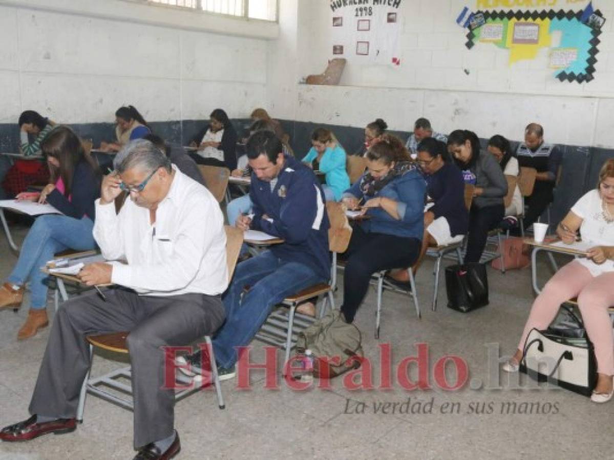 Analizan bajar a 70 aprobación de las pruebas del concurso docente