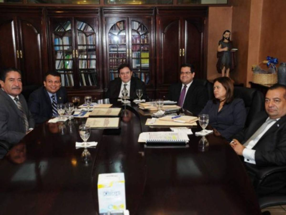 A primera hora del sábado saldrán de prisión los exconcejales