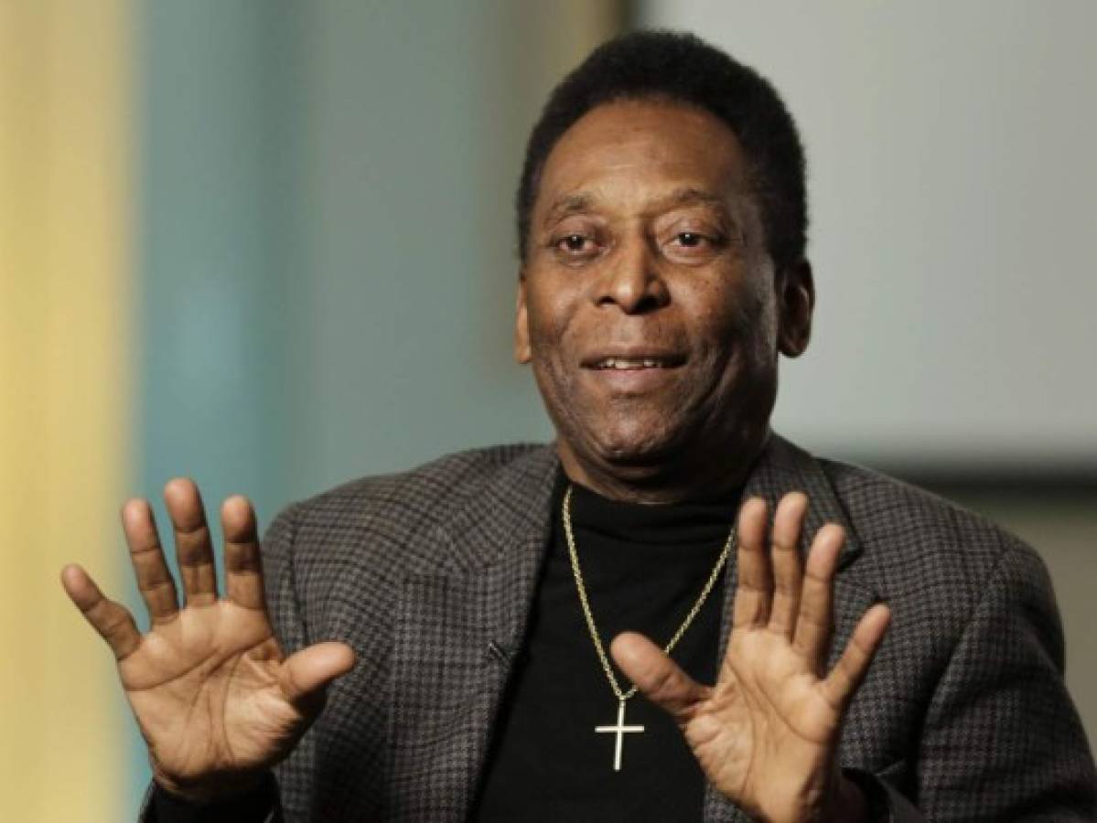 Hospitalizan a Pelé para exámenes médicos