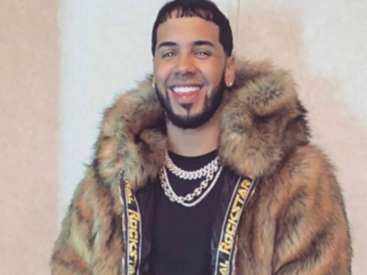 Anuel AA gana como Artista revelación del año en Premio Lo Nuestro 2019