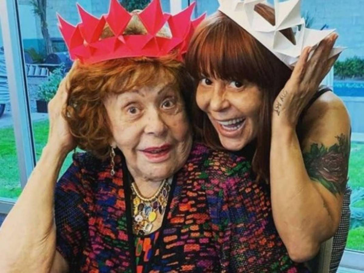 Hospitalizan a la icónica actriz mexicana Silvia Pinal